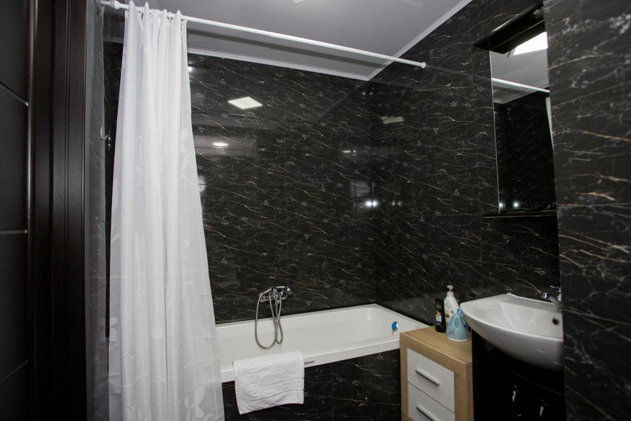 Апартаменти Apartament Curat Si Confortabil Str. Ismail 86 In Centrul Chisinaului Екстер'єр фото