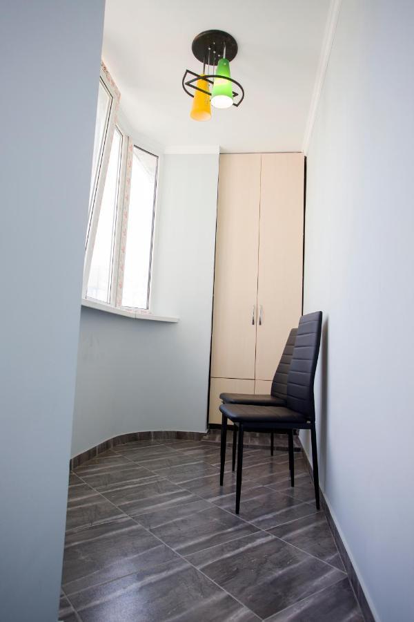Апартаменти Apartament Curat Si Confortabil Str. Ismail 86 In Centrul Chisinaului Екстер'єр фото